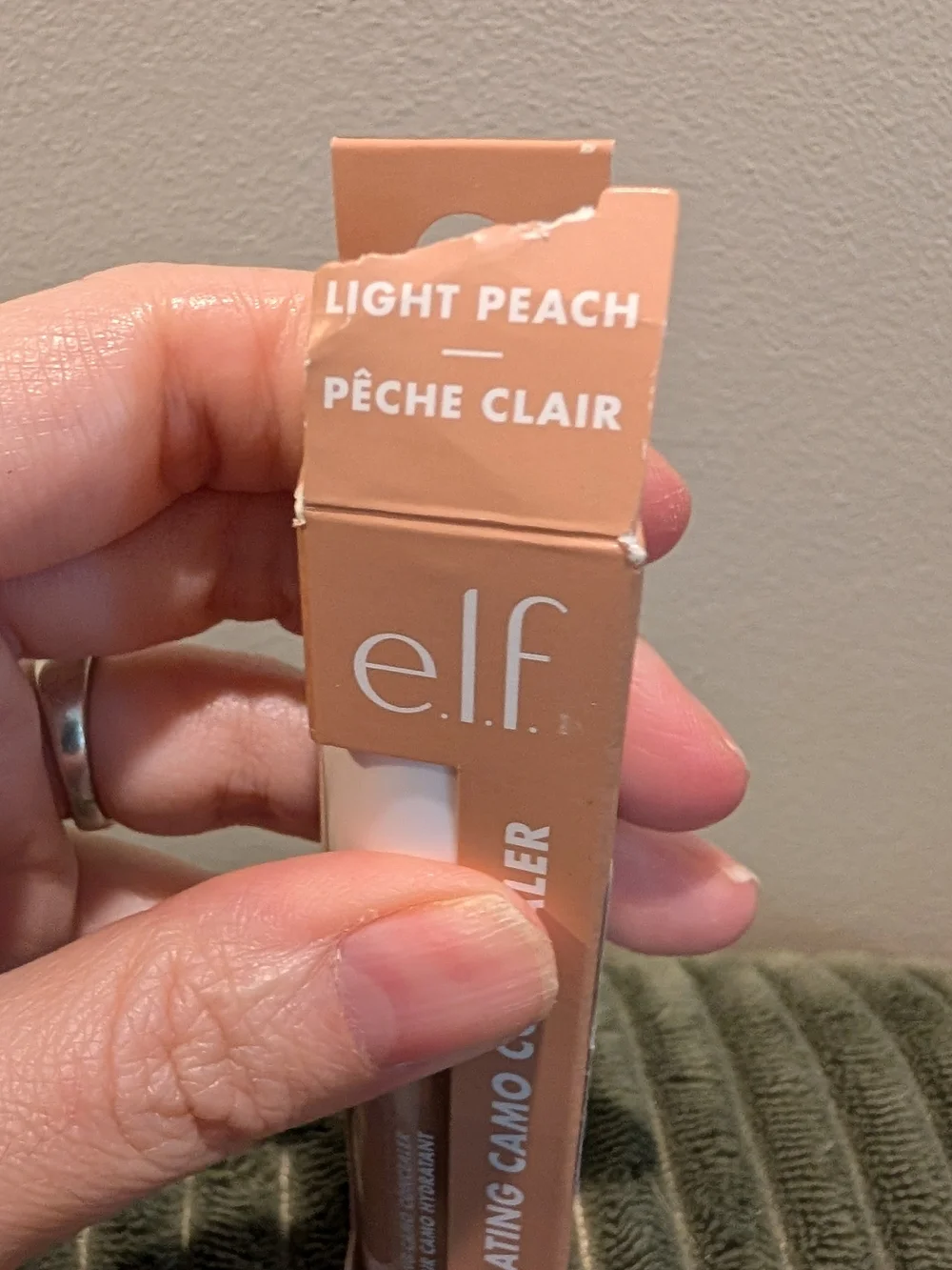 ELF Hydrating Camo Concealer - Light Peach